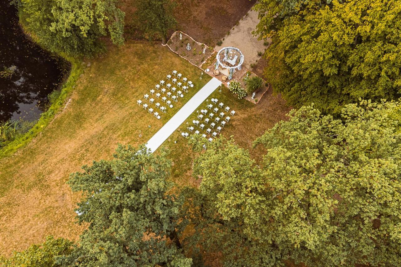 Palac Dabrowka Rawicz Bagian luar foto